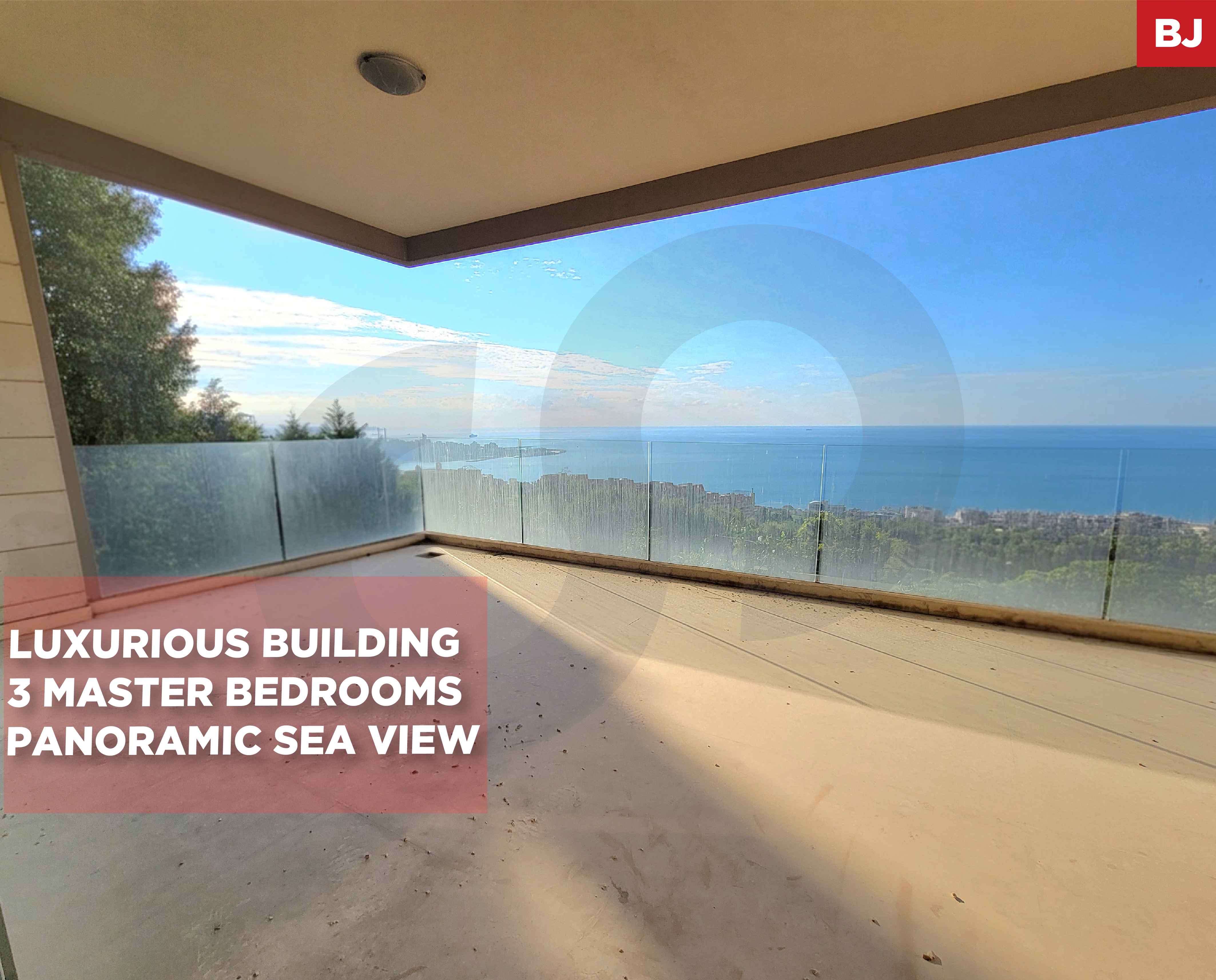 Balconies/4 parking/sea views/Sahel Alma