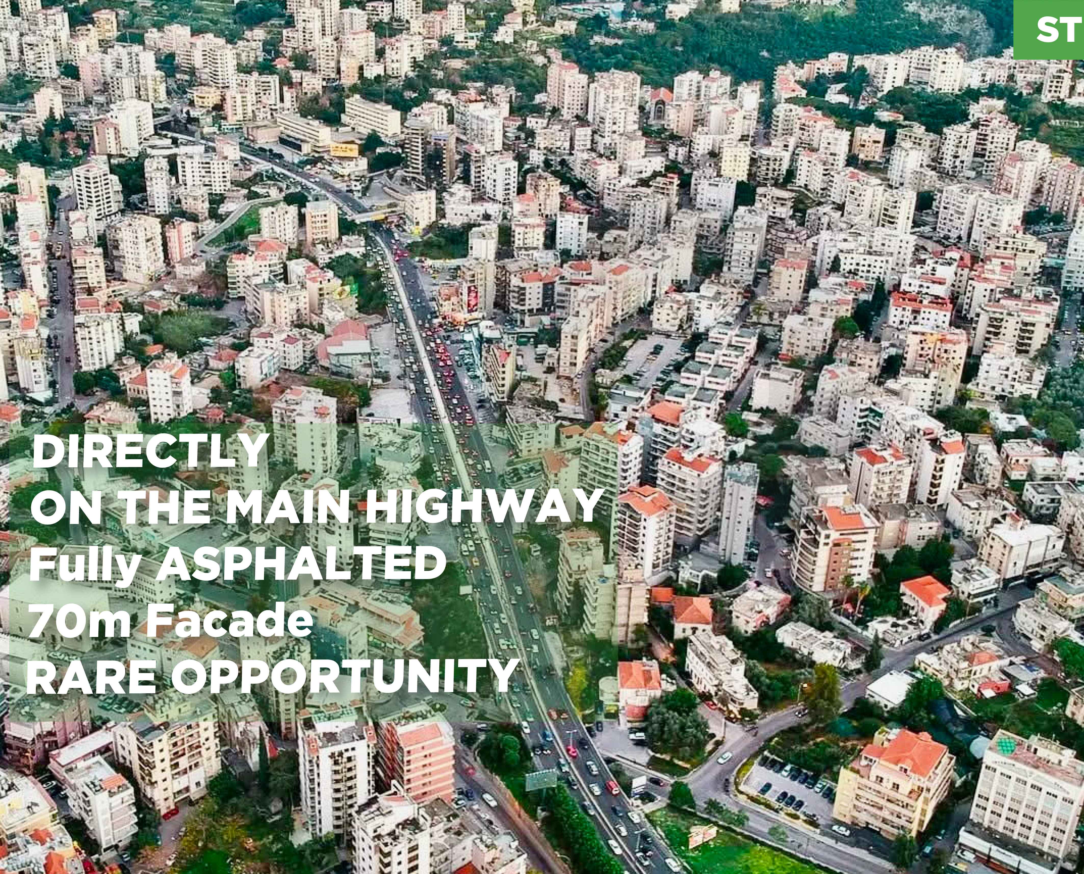 LAND /Sarba, Keserouan /Directly on the highway