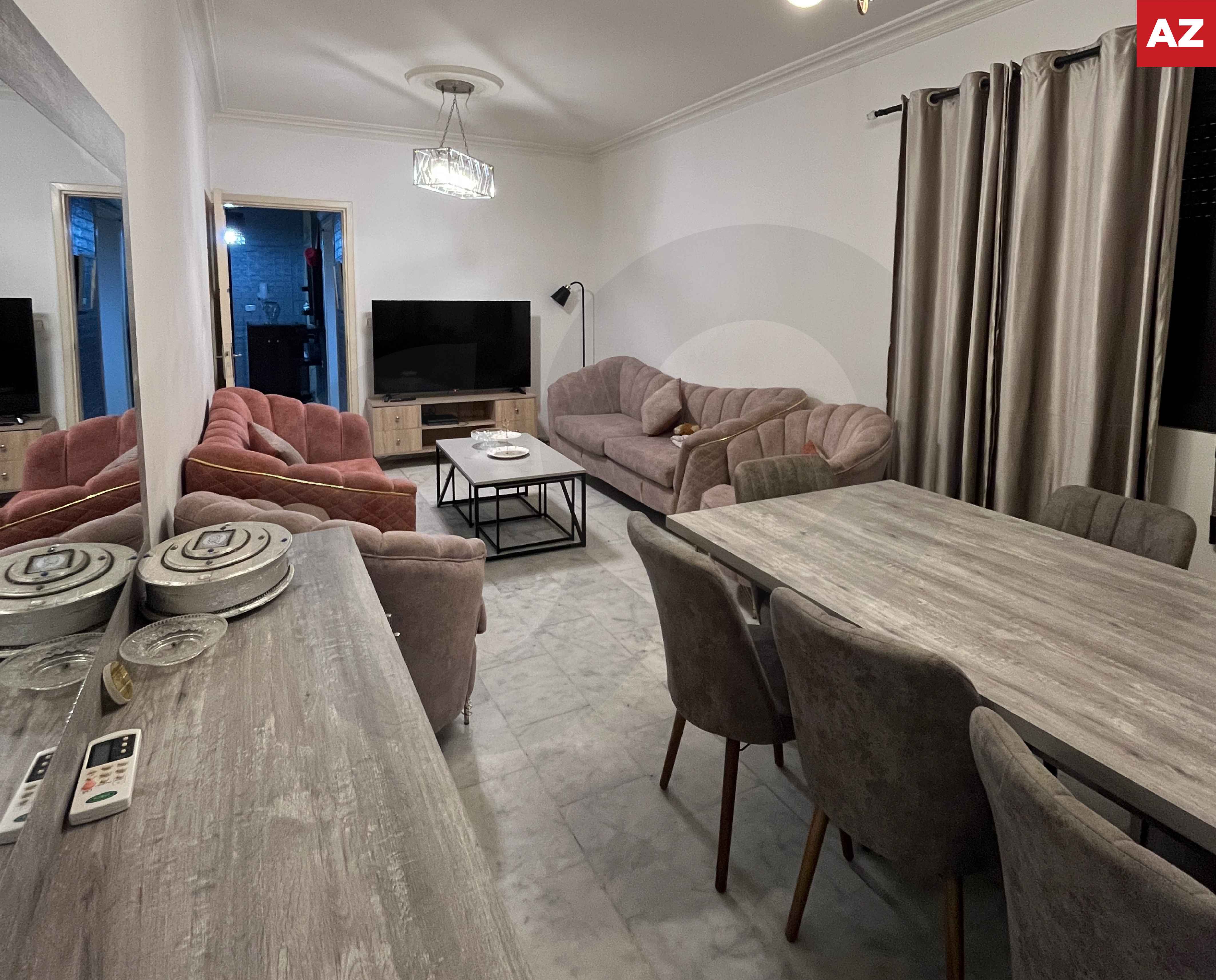 Residential living/well-maintained building/Aicha Bakkar,BEIRUT — الصورة 1