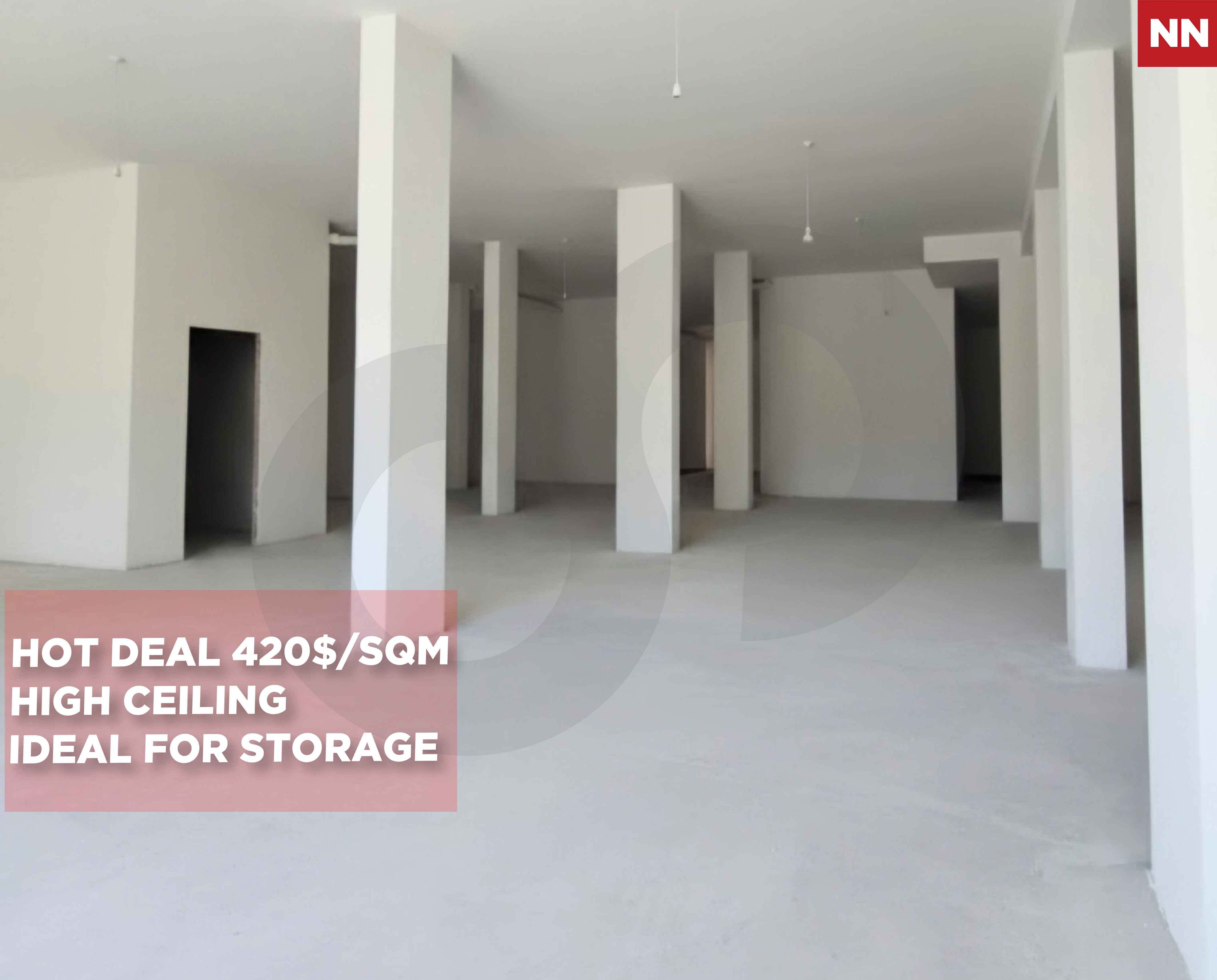 WAREHOUSE/Prime location close to the main road/easy access/Aley Town