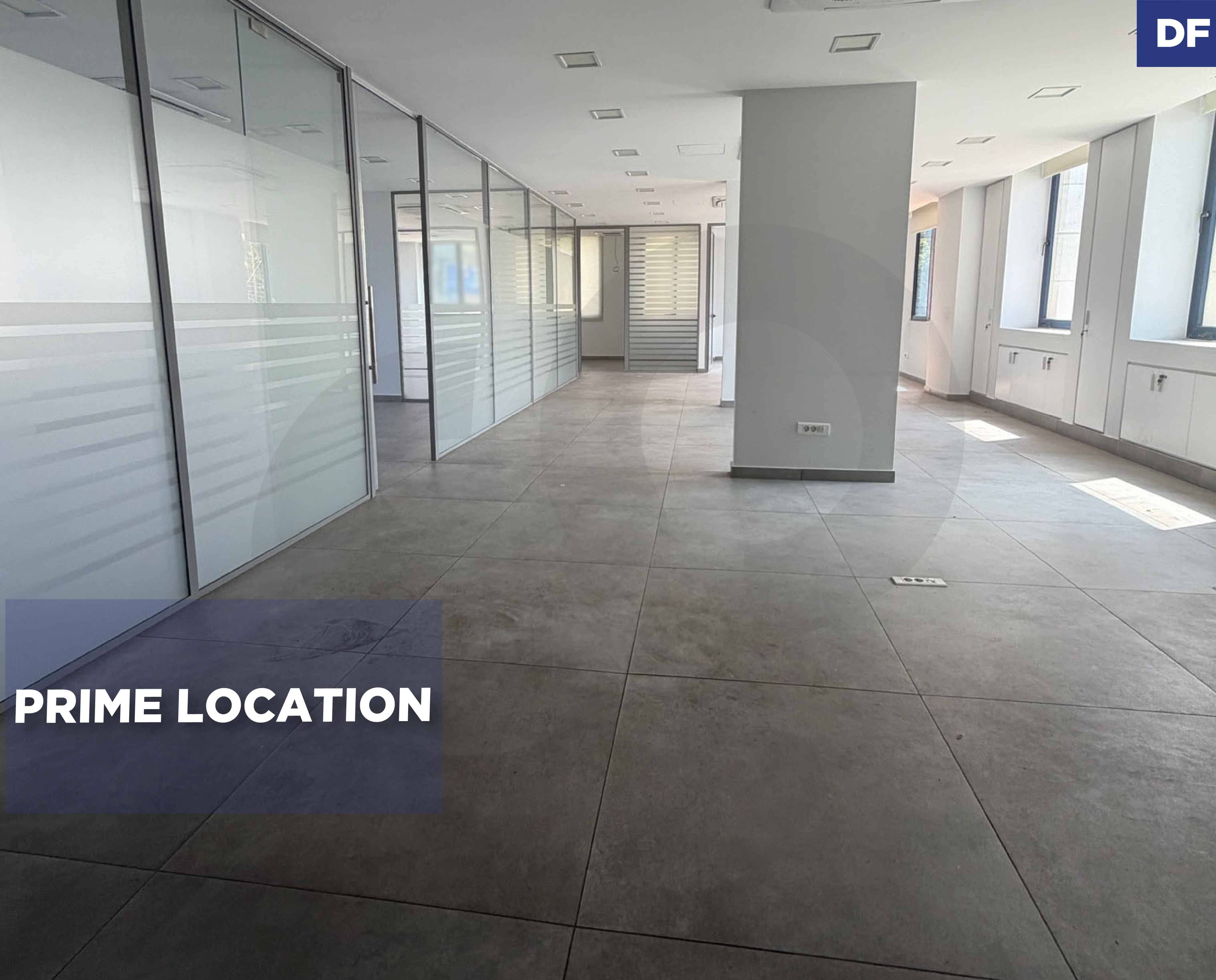 RENTAL OFFICE/DBAYEH,METN /PRIME LOCATION/suitable for various types of businesses