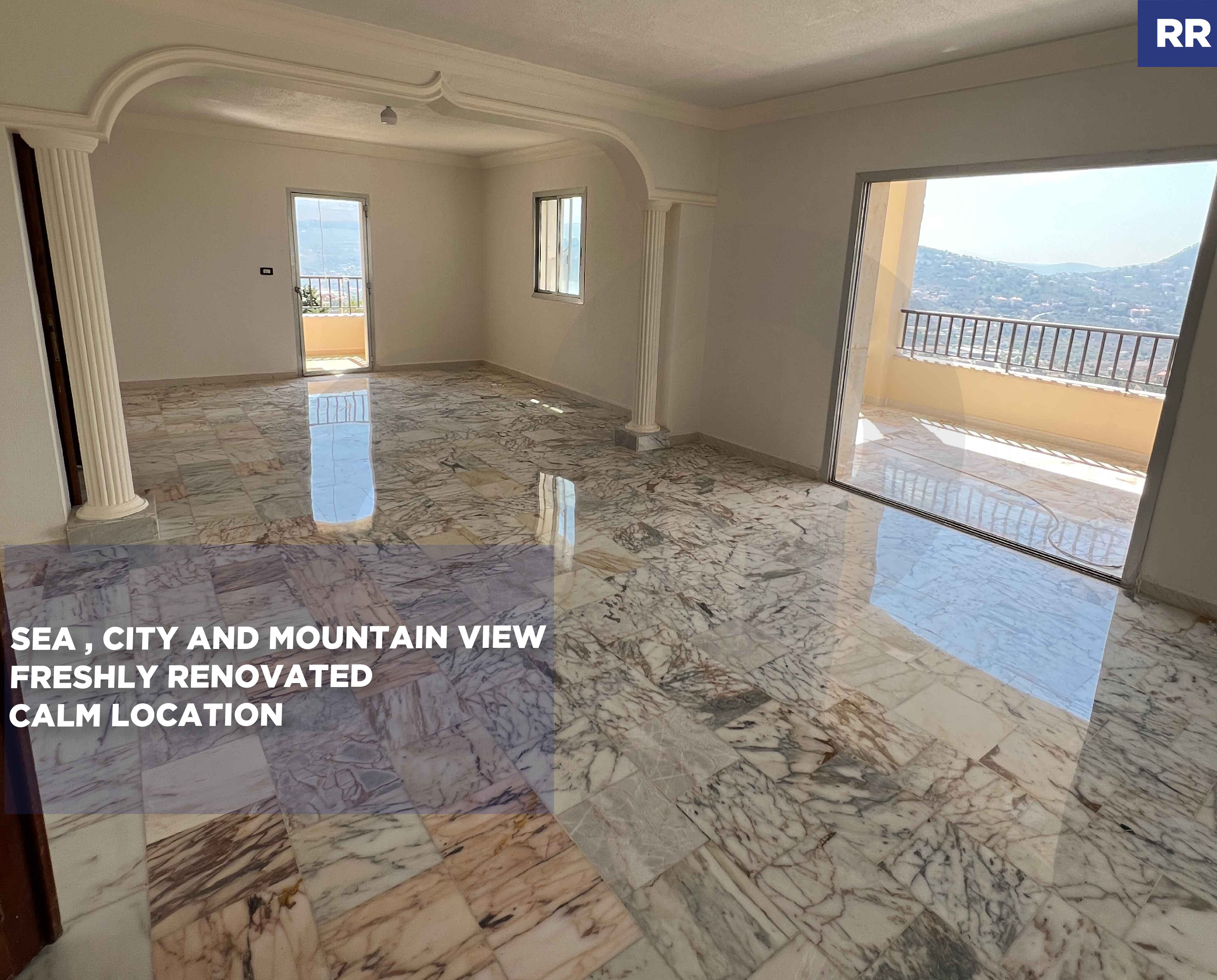 DUPLEX/Souk El Gharb, Aley /Sea, city, and mountain view