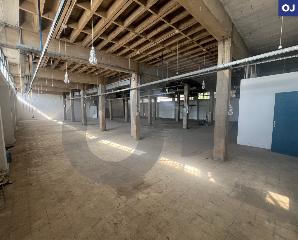 Industrial Zone,Ideal for storage in zalka — الصورة 1