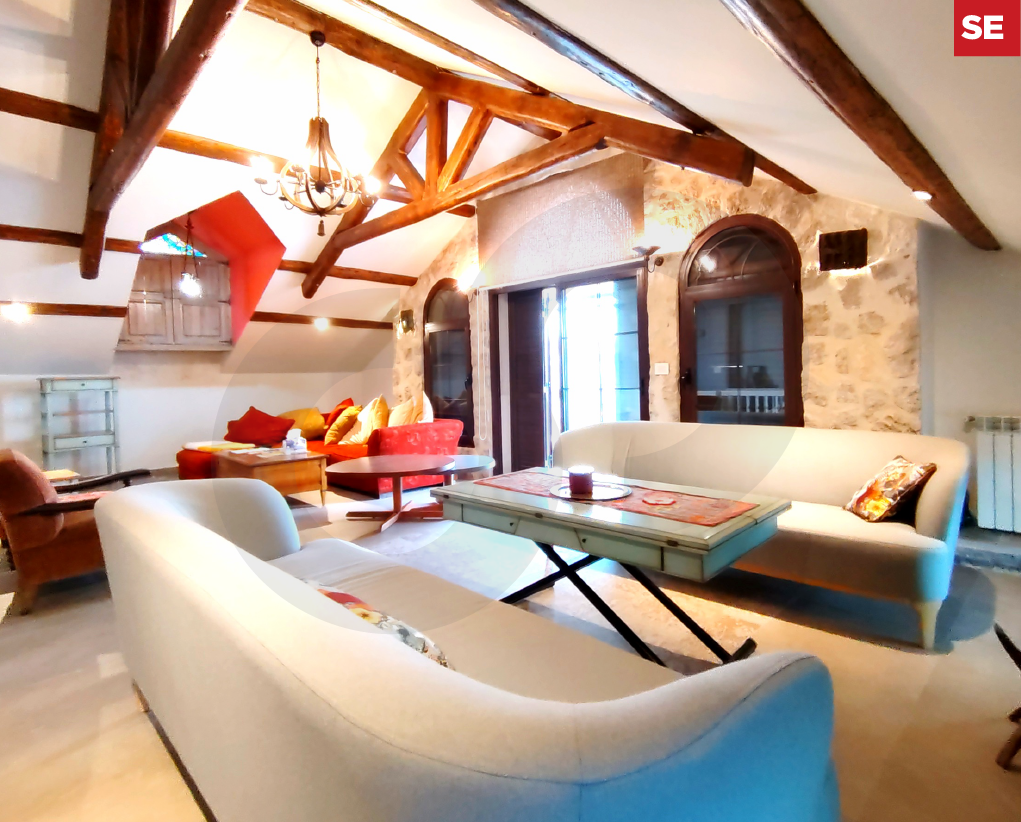 Luxurious 300 sqm, panoramic vie ,Duplex in Kleiaat