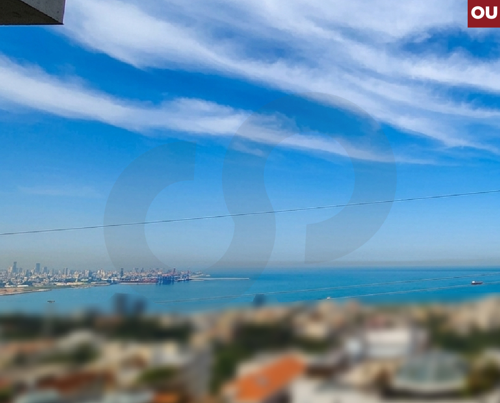 Panoramic sea view, pool, 3 parking, gym, Rabieh