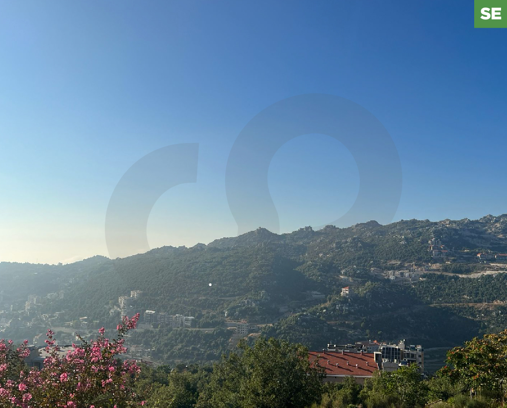 Perfect land in ballouneh near tennis court — الصورة 1