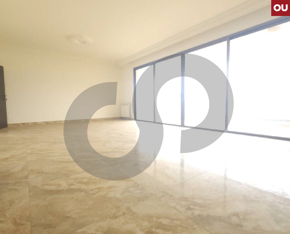 Duplex in a very quiet street- cornet chahwan