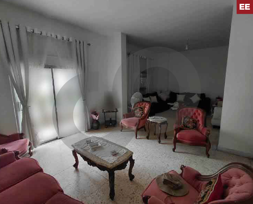prime location near shopping centers- Baouchriye, Metn