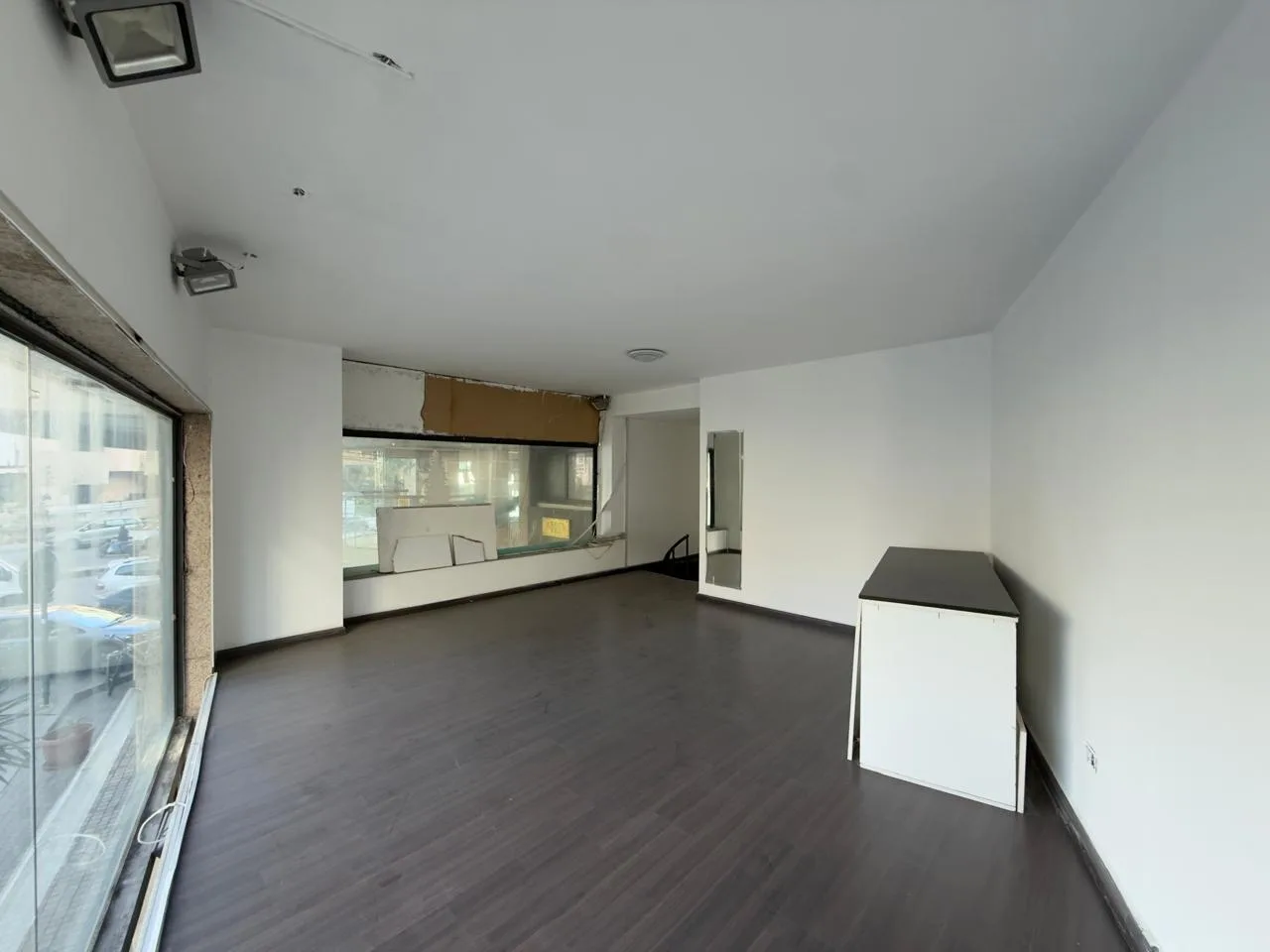 Shop for rent in Sassine, Beirut, Lebanon — photo 2