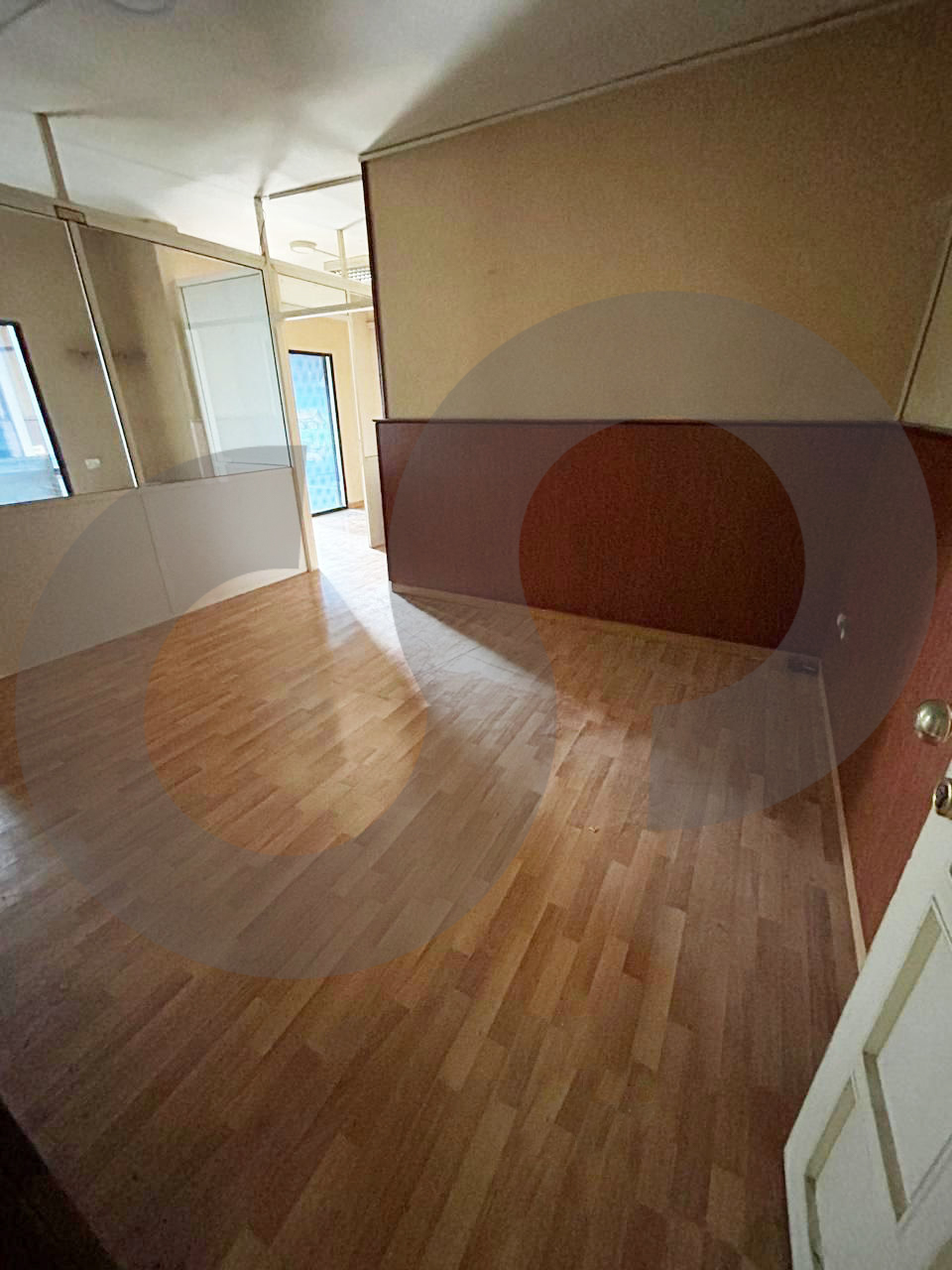 OFFICE FOR RENT/MAAMELTEIN,KESEROUAN /Direct highway location — الصورة 3