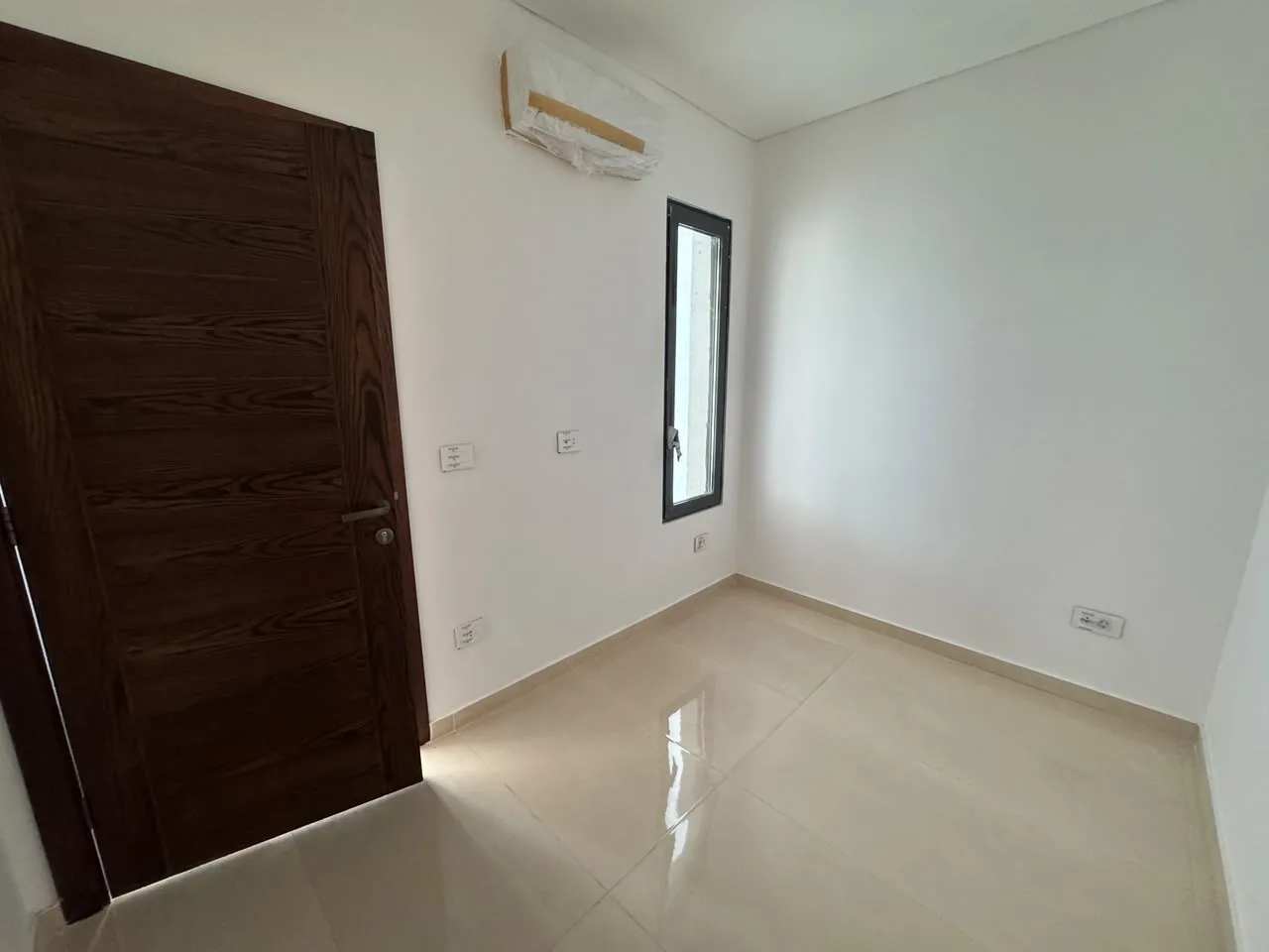 Office for Rent in Adliyeh — الصورة 3