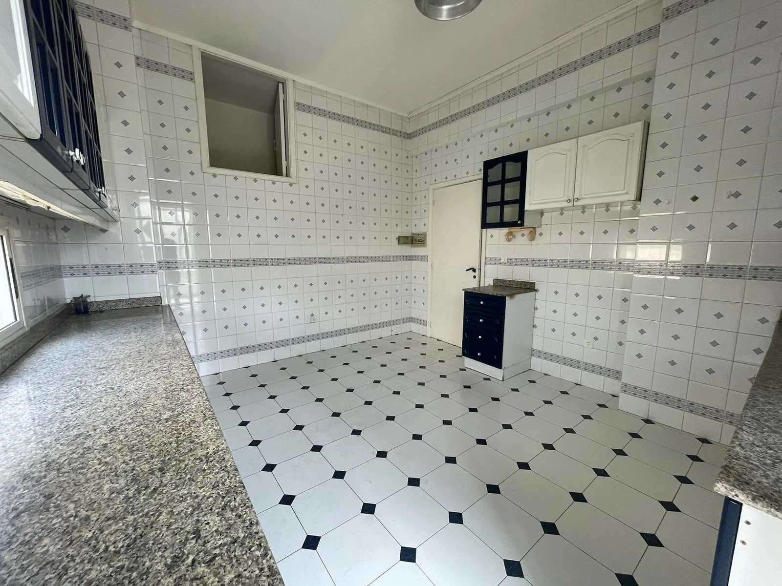 Apartment for Rent in Achrafieh — الصورة 5
