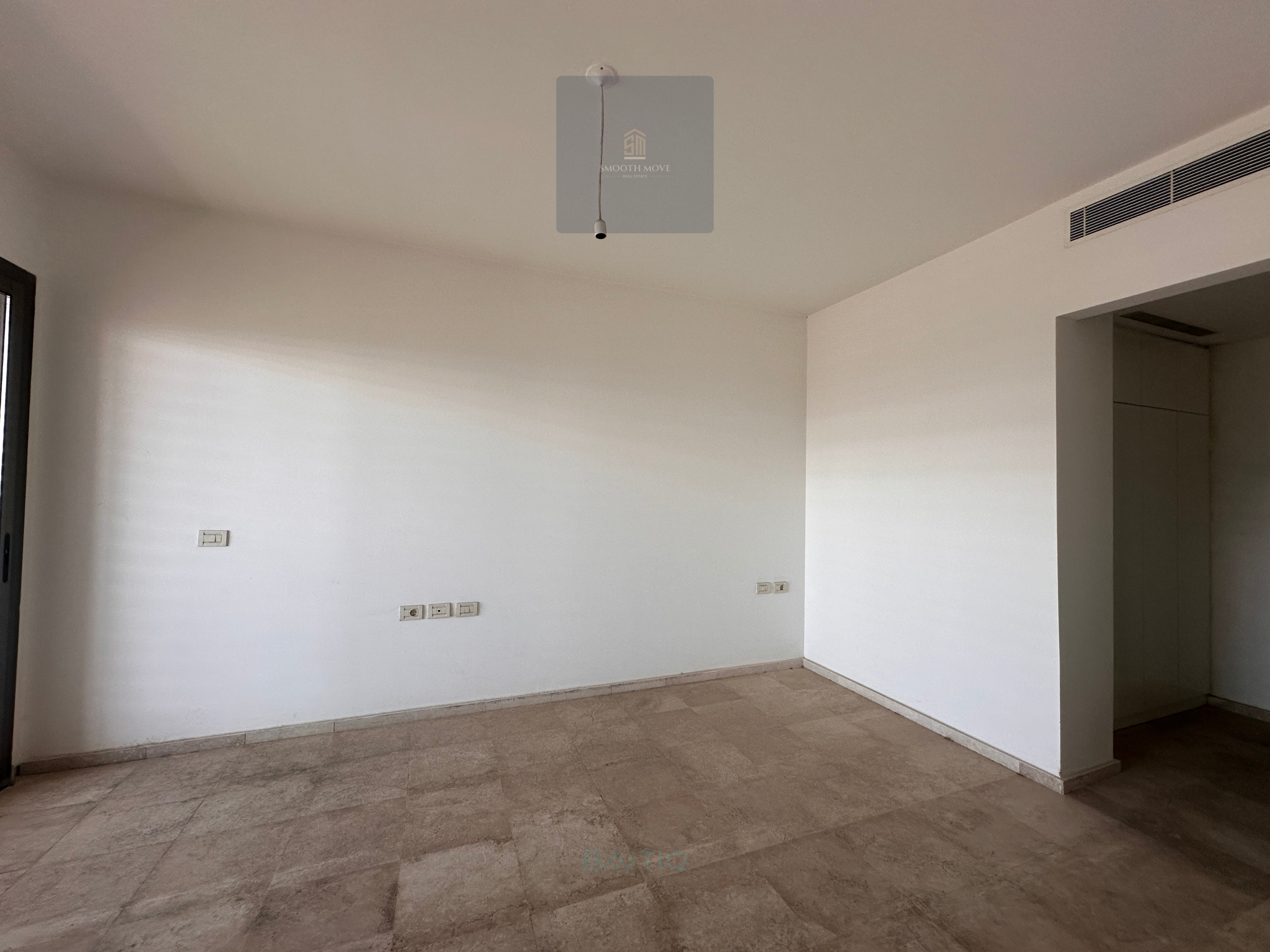 Lovely Apartment With Beautiful Views for Sale in Verdun, Beirut — الصورة 3