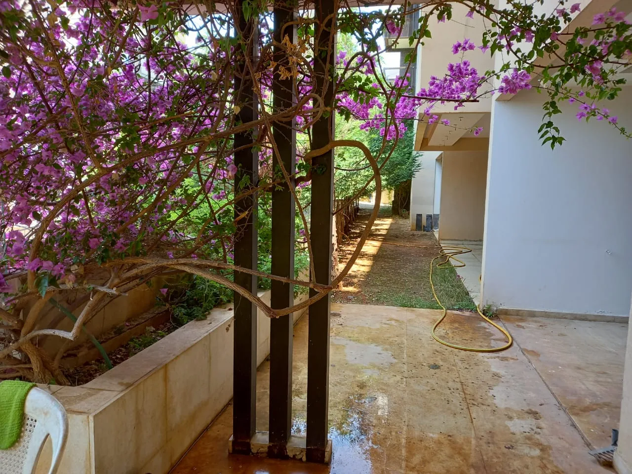 Apartment for Sale in Haret Sakher