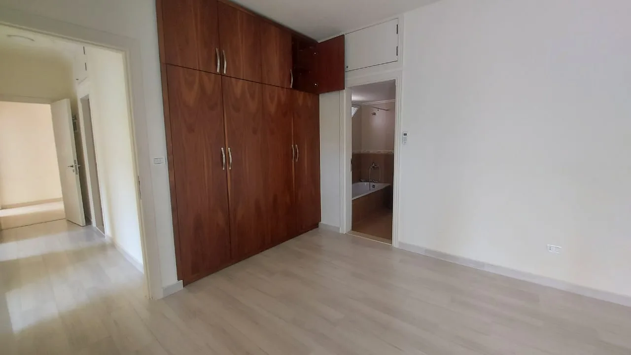 Apartment for Sale in Halat, Lebanon — الصورة 4