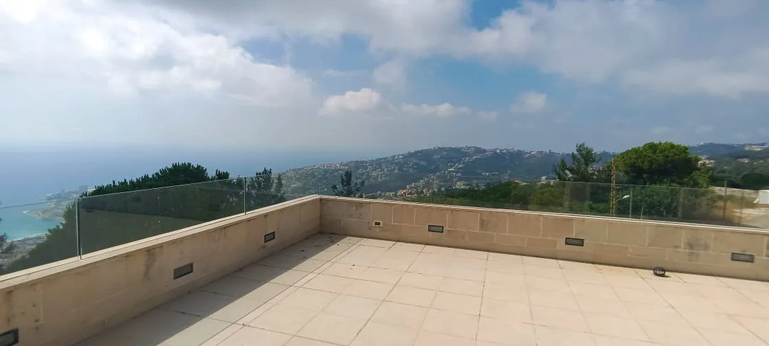 Triplex for Sale in Chnaneir, Lebanon