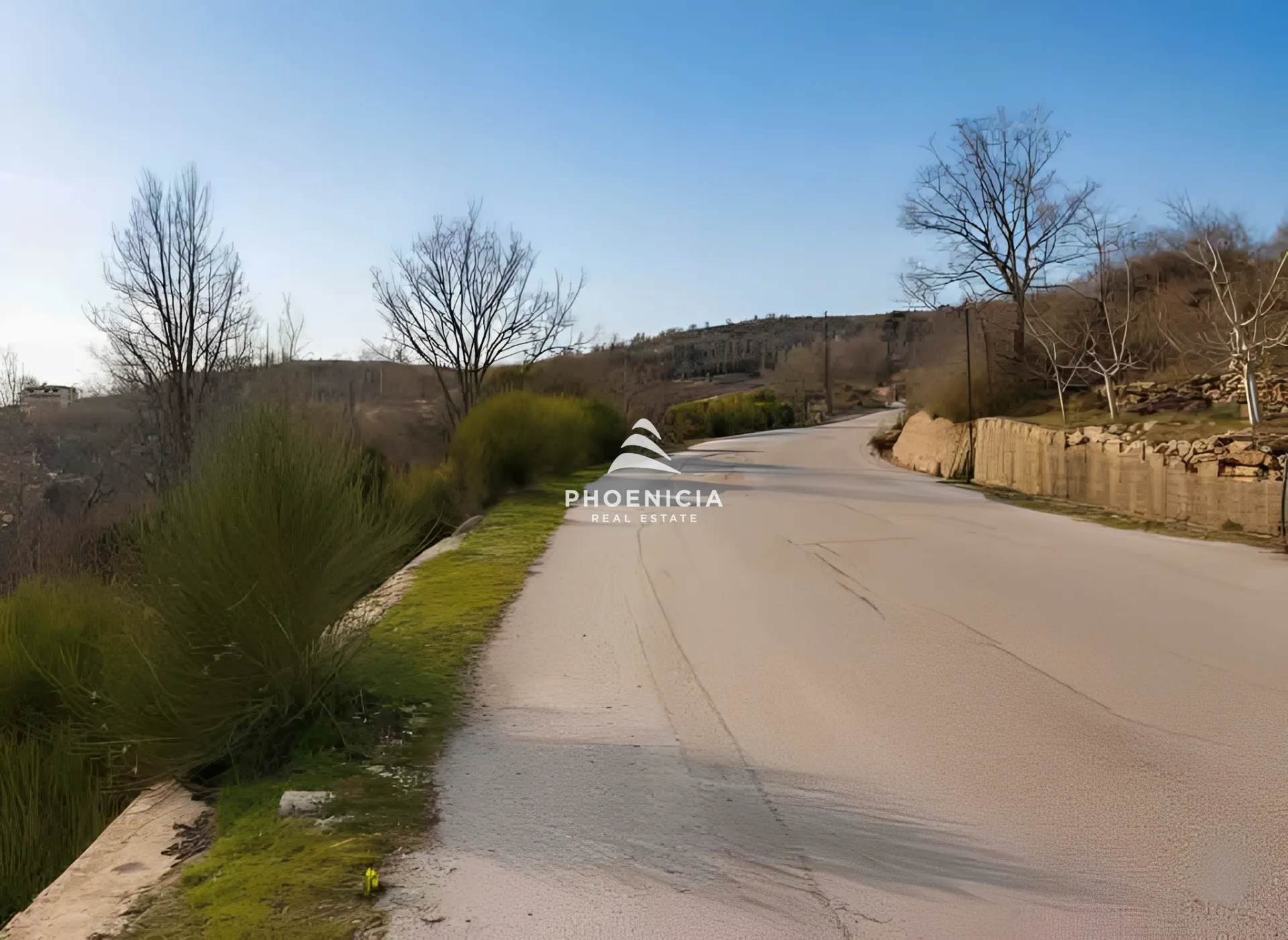 Land for Sale in Kfardebian — الصورة 3