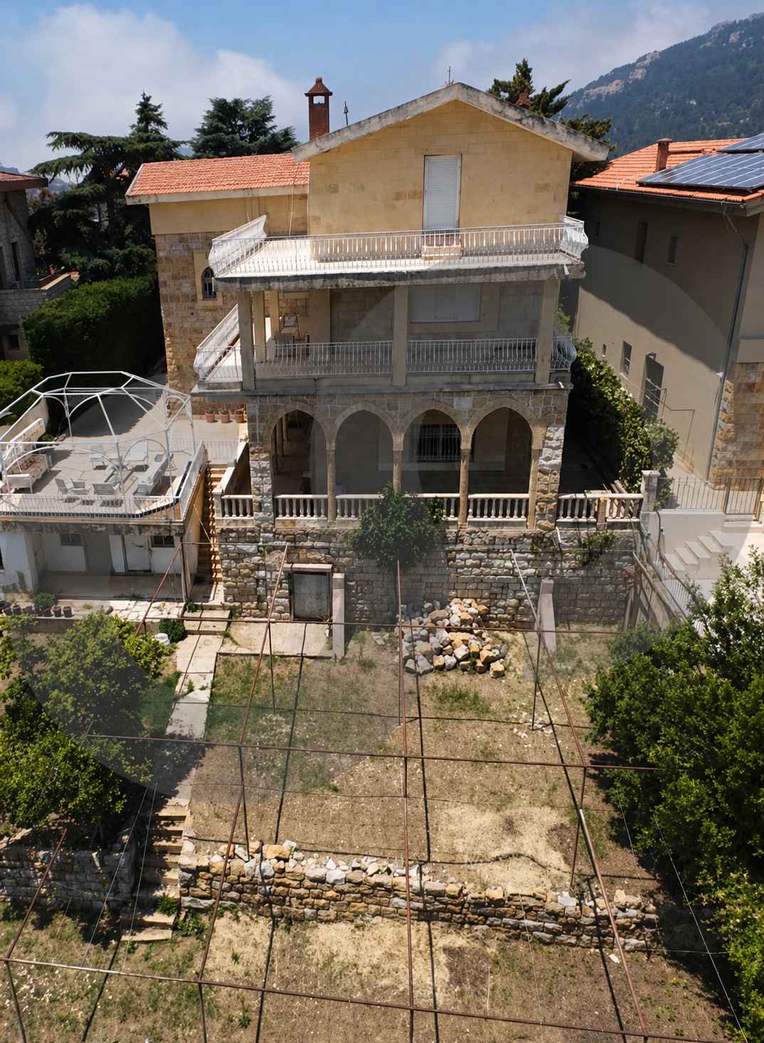 1500 sqm Garden/Baabdat, Metn /prime location — الصورة 2
