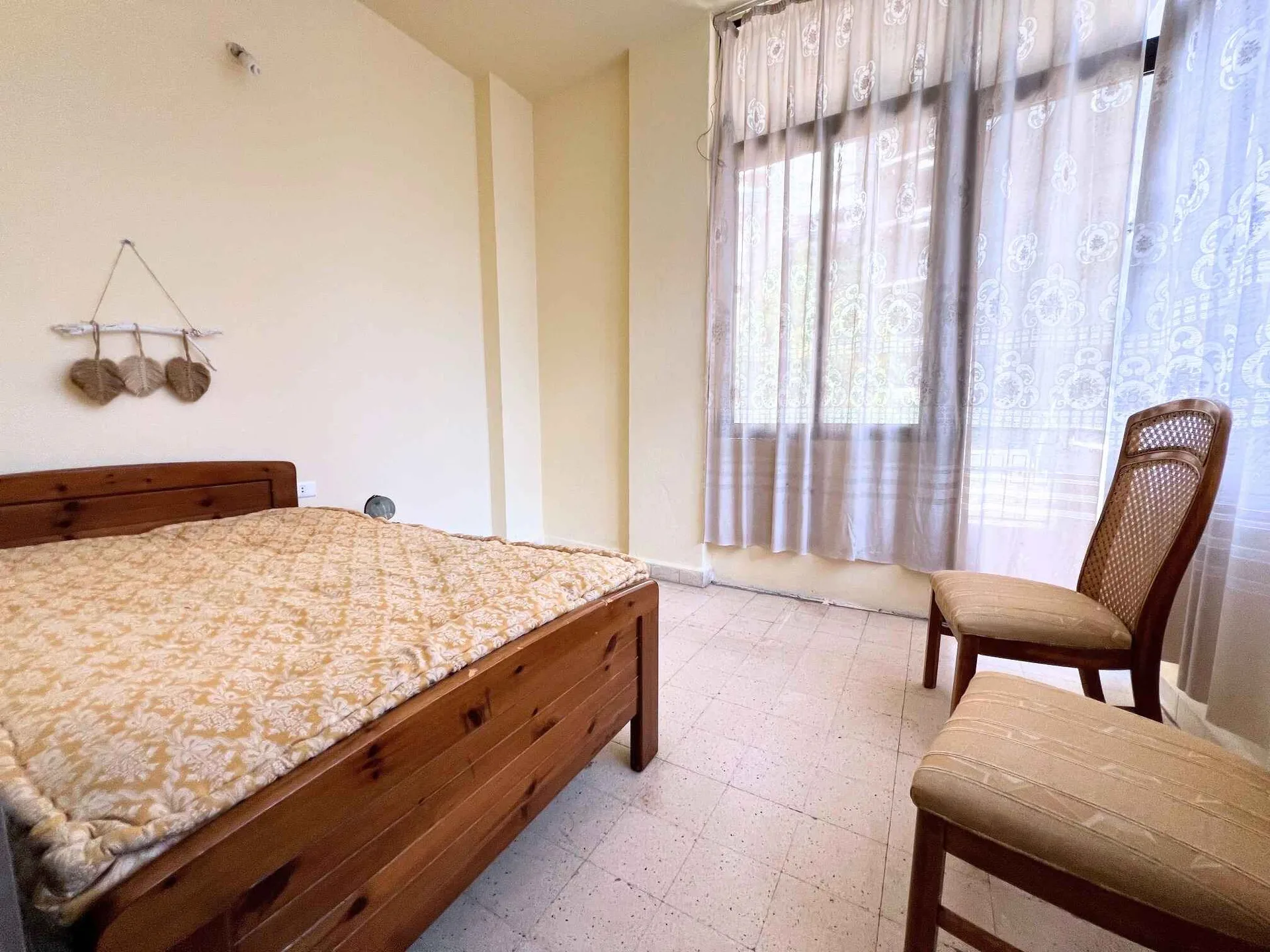 Apartment for Sale in Mar Mikhael, Bayrut, Lebanon — الصورة 7