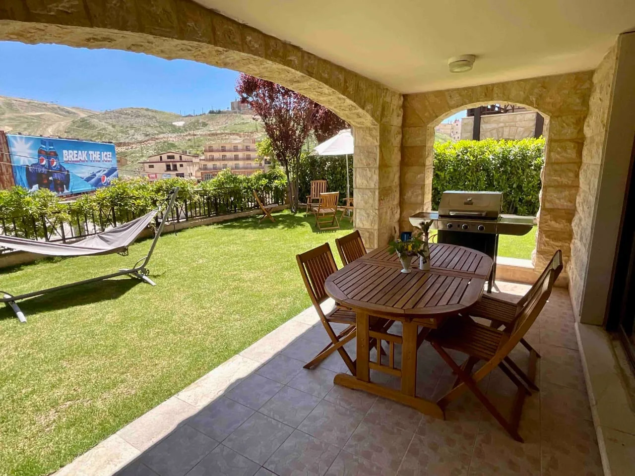Chalet for rent in Ouyoun, Lebanon — الصورة 2
