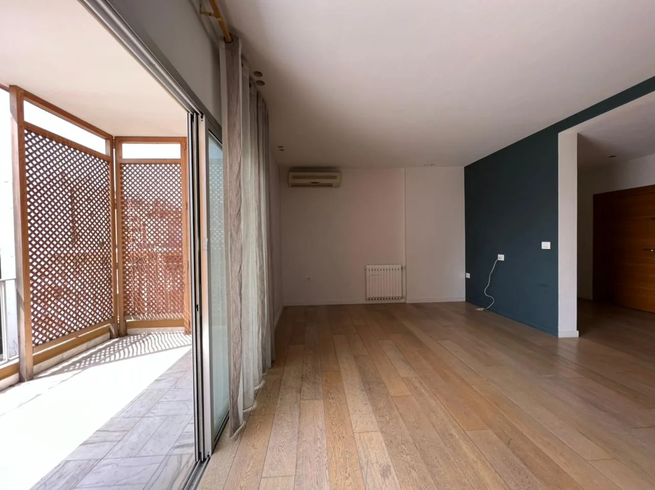 Apartment for Sale in Syoufi, Achrafieh, Beirut, Lebanon — الصورة 5