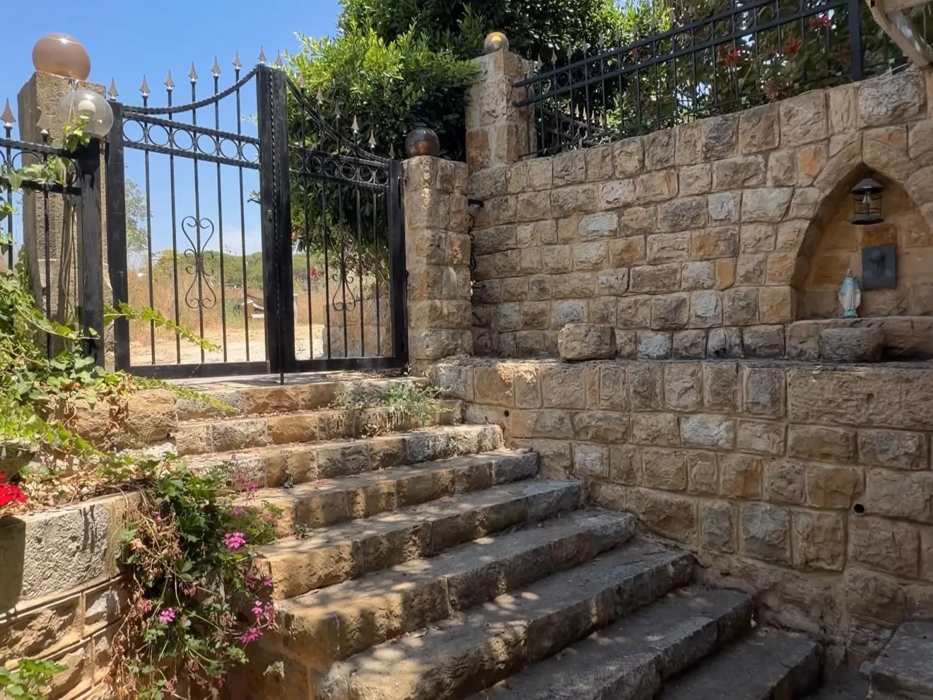 Villa for Sale in Shemlan — الصورة 2
