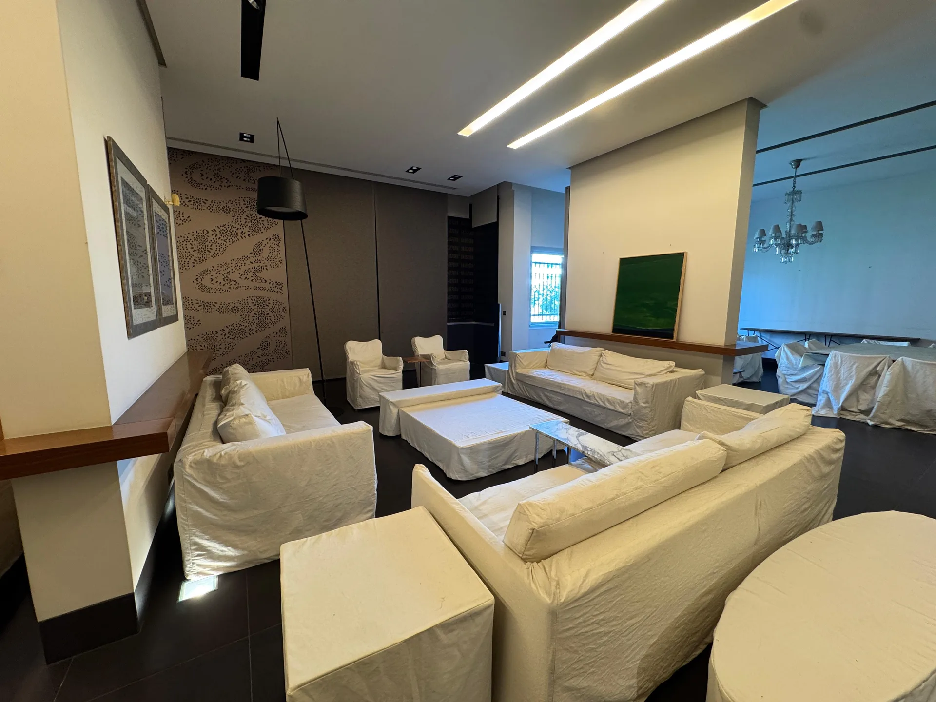 Apartment for Sale in Hamra, Ras Beirut — الصورة 3