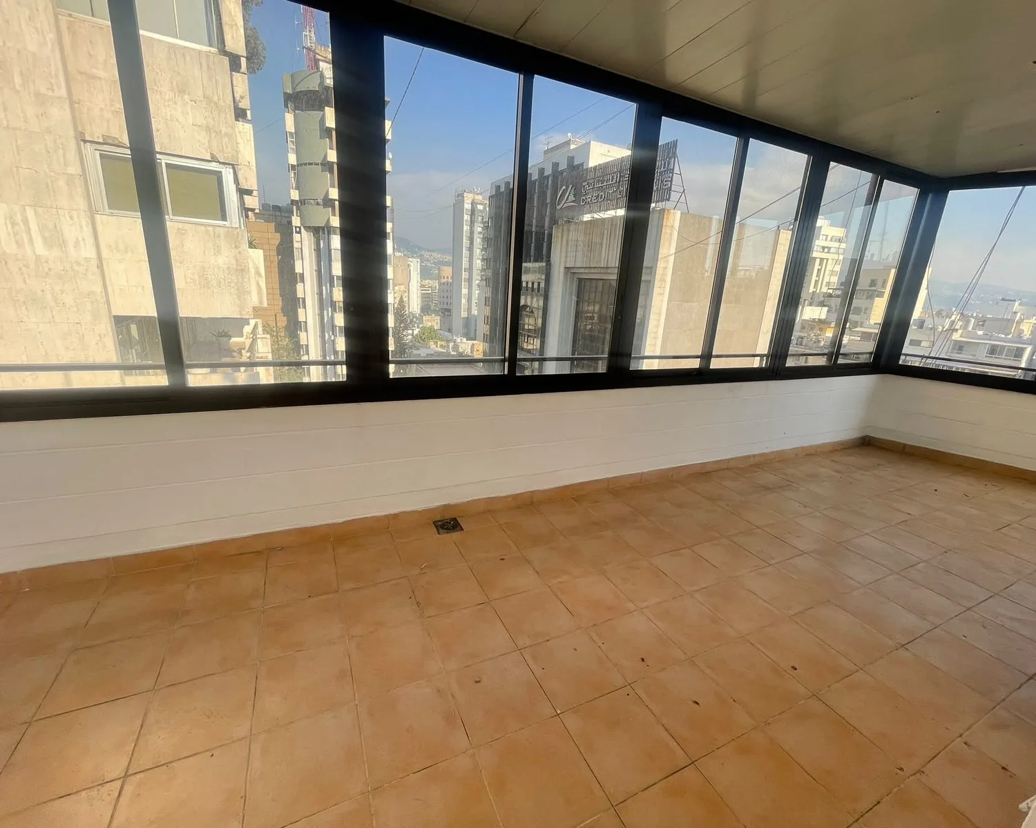 Apartment for Rent in Achrafieh — الصورة 2