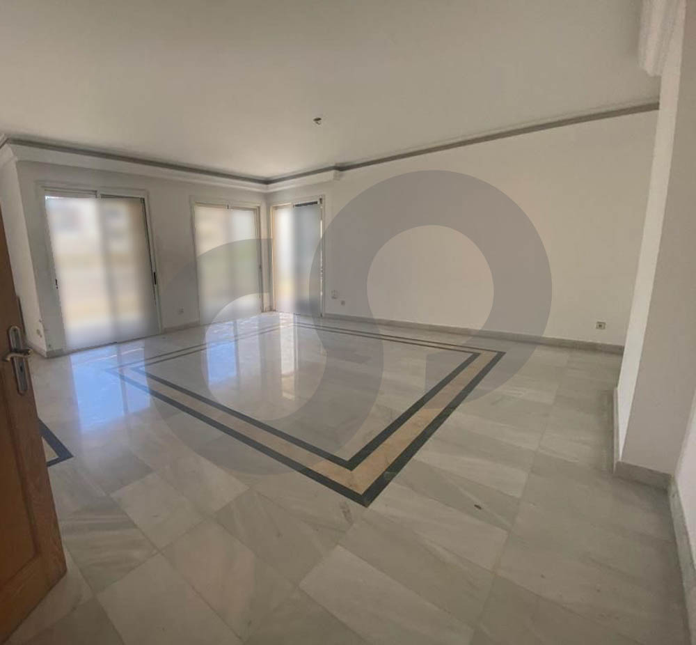 prime residential/generous layout/semi-furnished/HAMRA,BEIRUT — الصورة 3