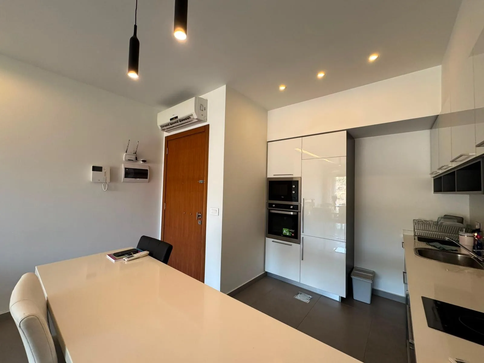 Apartment for Rent in Mansourieh — الصورة 4