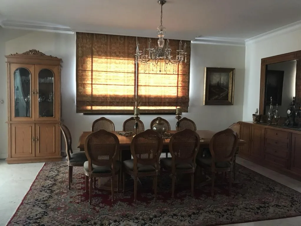 Apartment for Sale in Hazmieh, Lebanon — الصورة 5