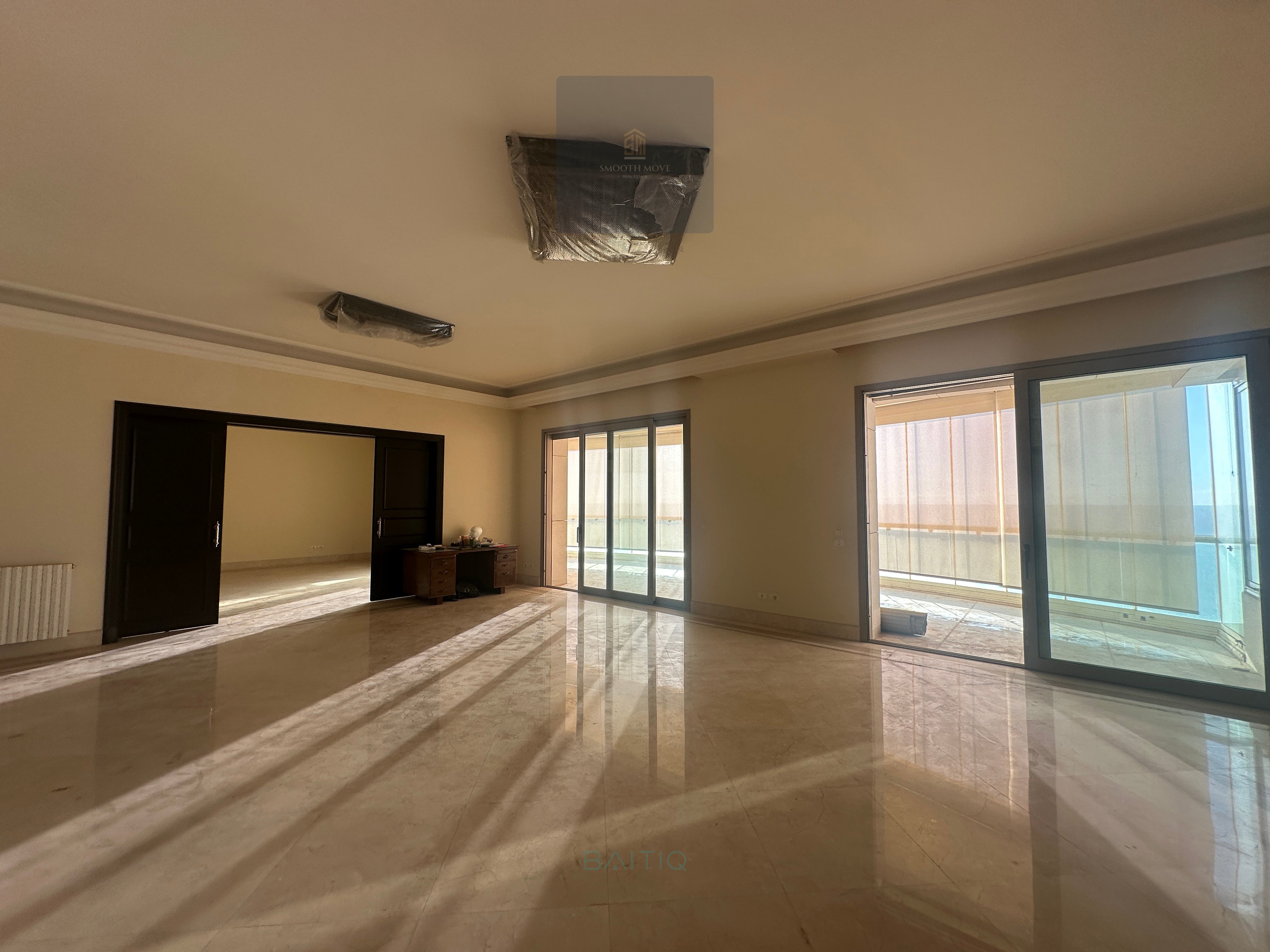 Full Seaview Apartment for Rent or Sale in Prme Manara, Beirut — الصورة 5