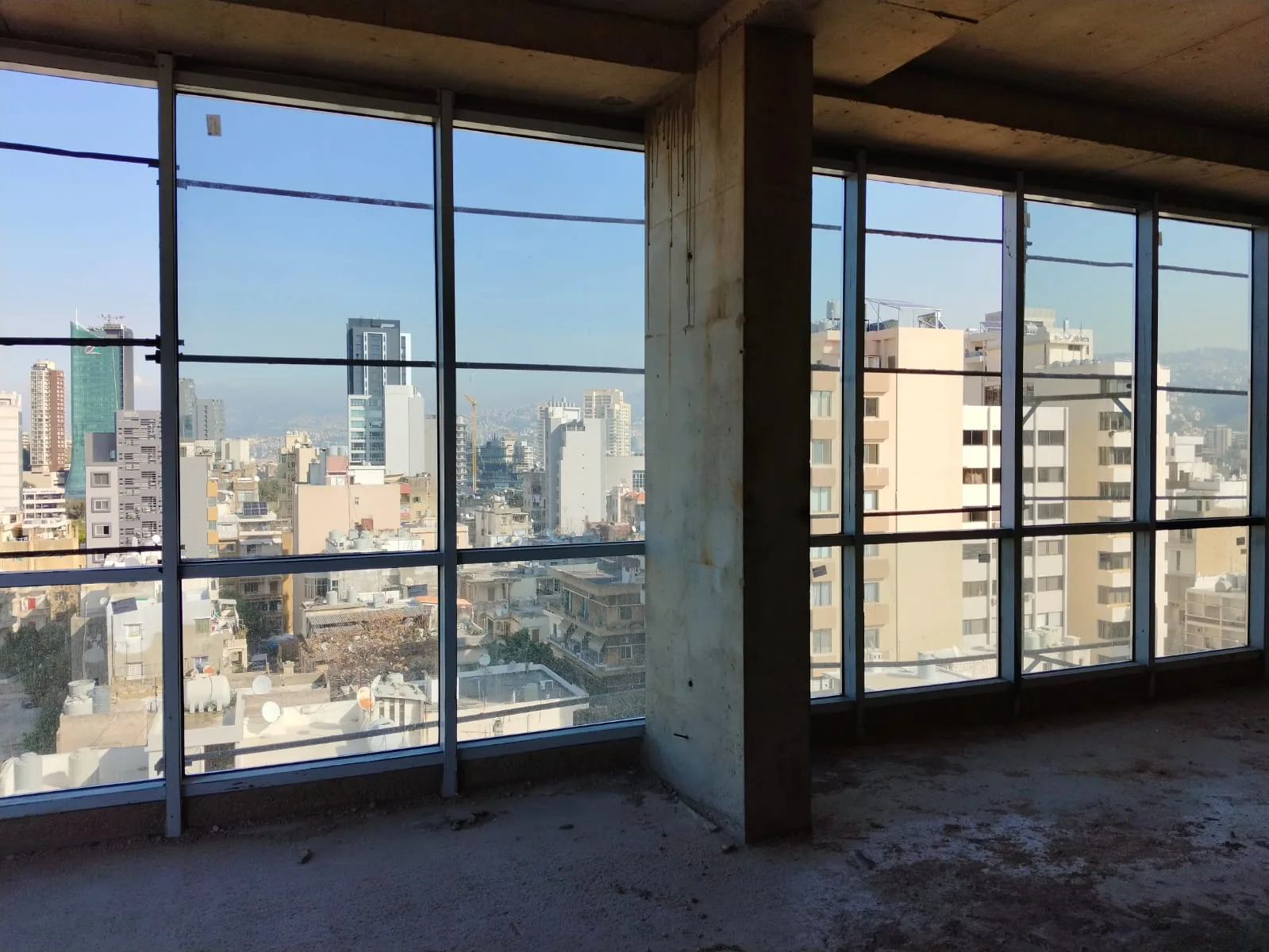 Office for Sale in Badaro — الصورة 4
