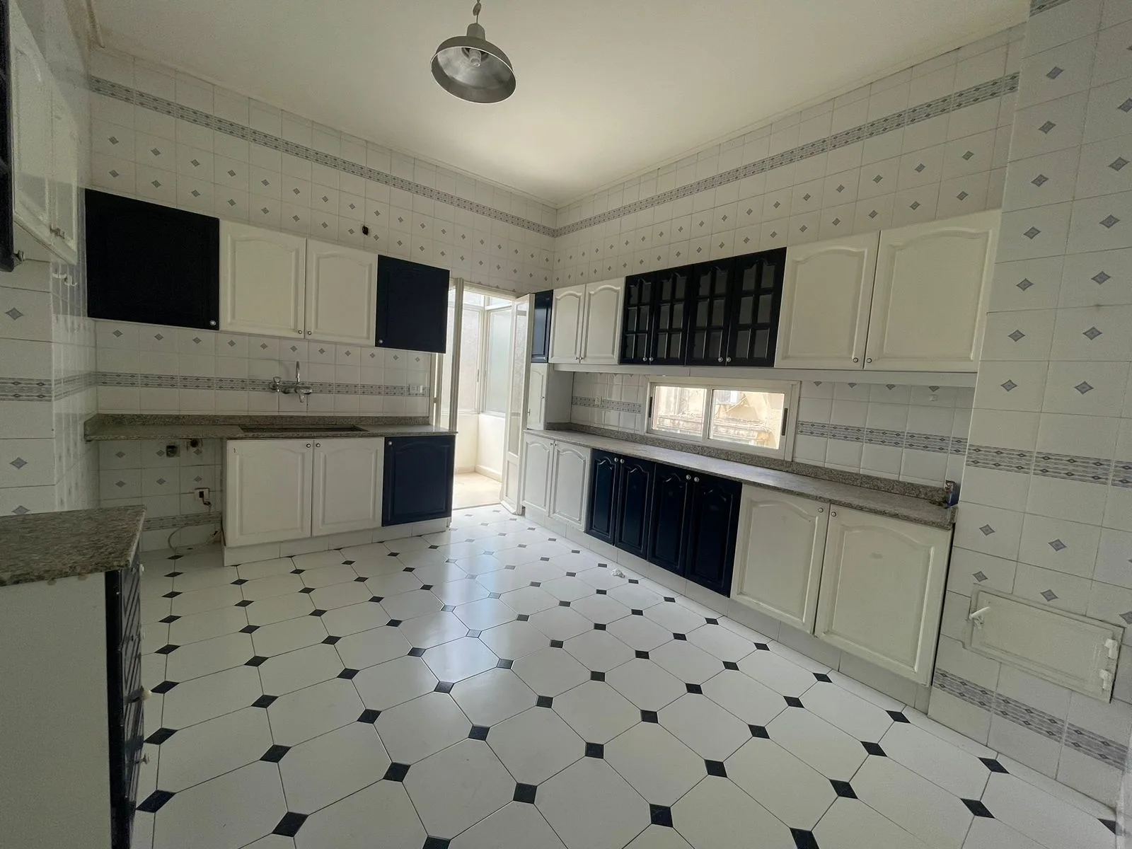 Apartment for Rent in Achrafieh — الصورة 4