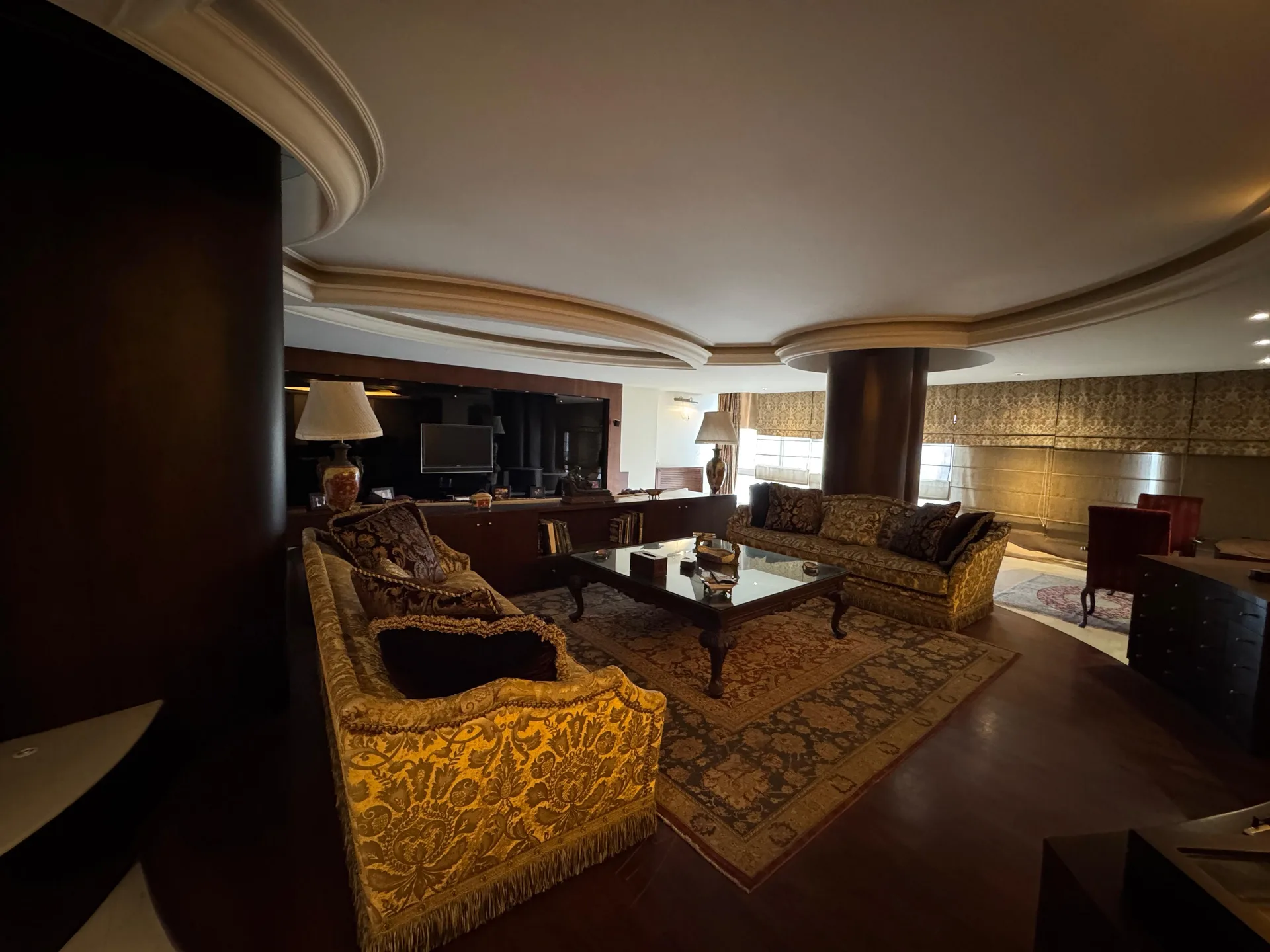 Apartment for Sale in Kraytem, Beirut, Lebanon — الصورة 4