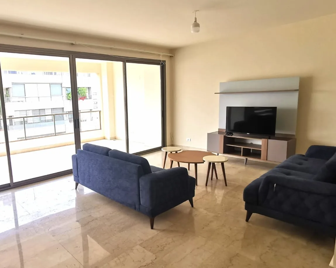 Apartment for Sale in Ras Al Naba'a, Beirut, Lebanon — الصورة 3