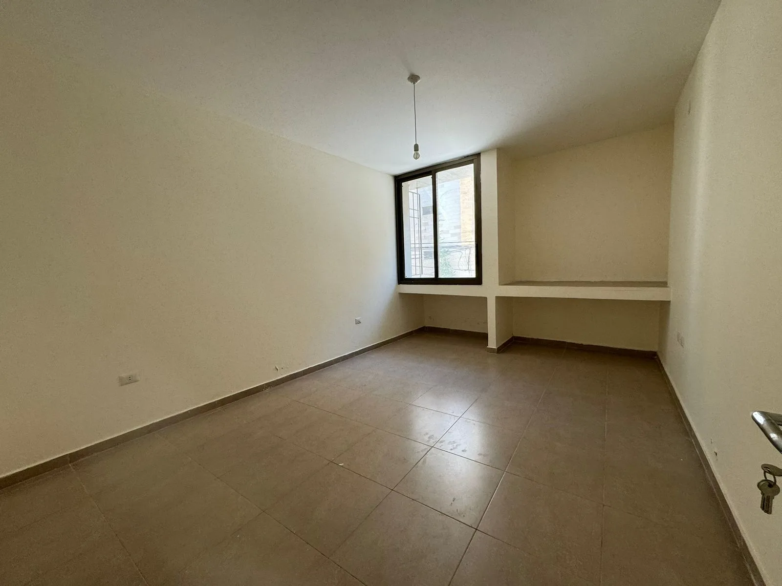 Apartment for Sale in Louaizeh, Lebanon — الصورة 3