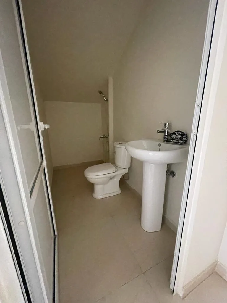 Office for Sale in Fatqa — الصورة 4