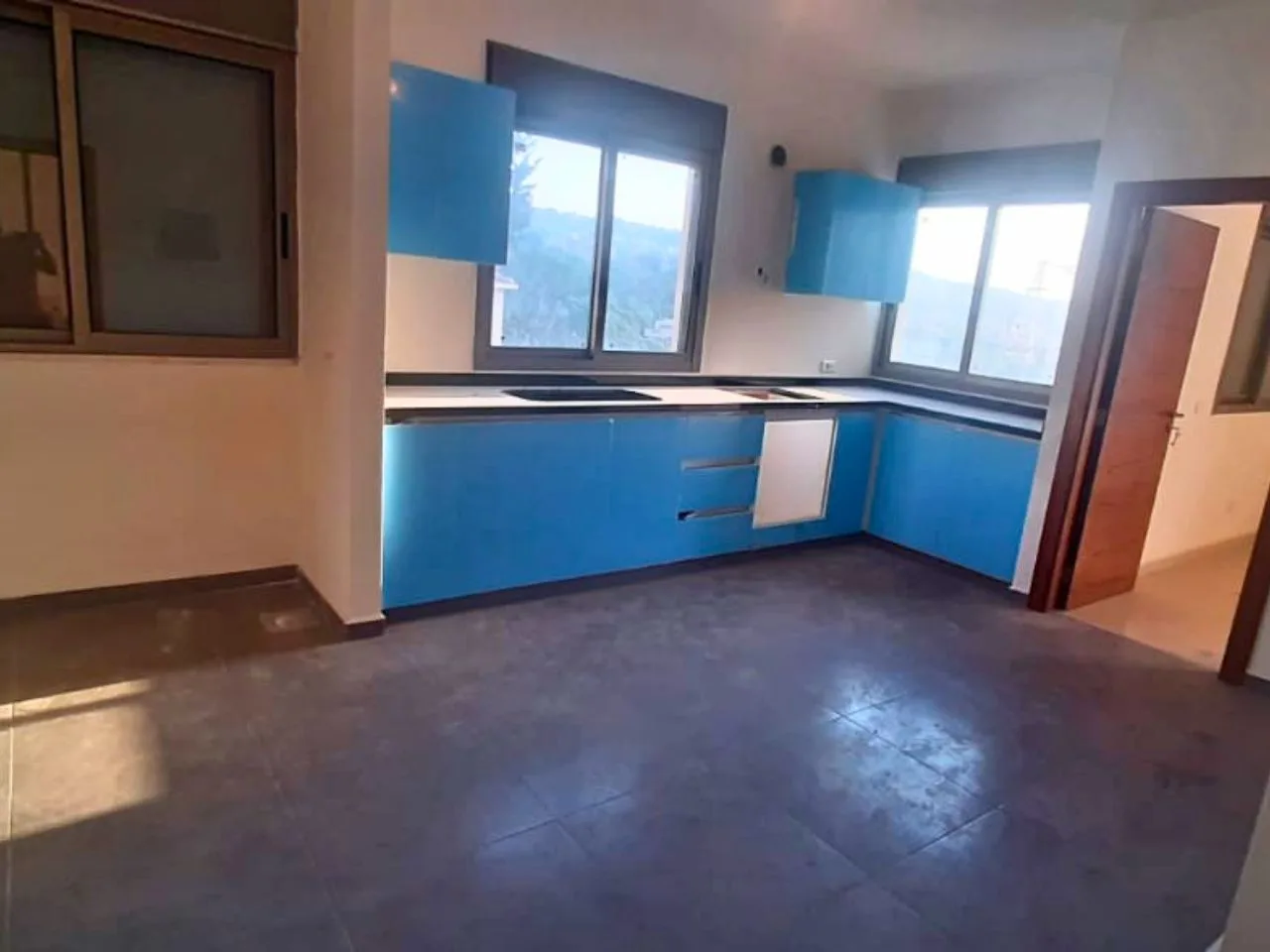 Duplex for Sale in Nabiyeh, Lebanon — الصورة 6