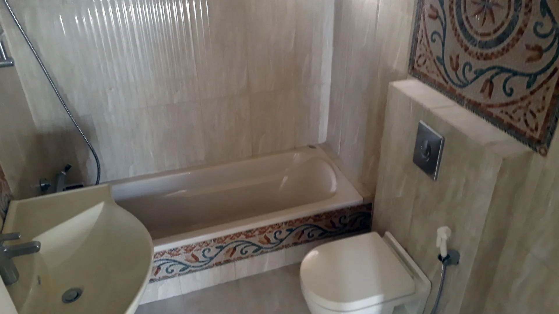 Apartment for Sale in Bsalim, Lebanon — الصورة 2