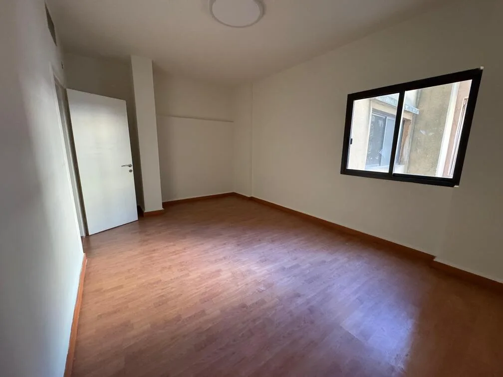 Office for Sale in Saifi Village — الصورة 3