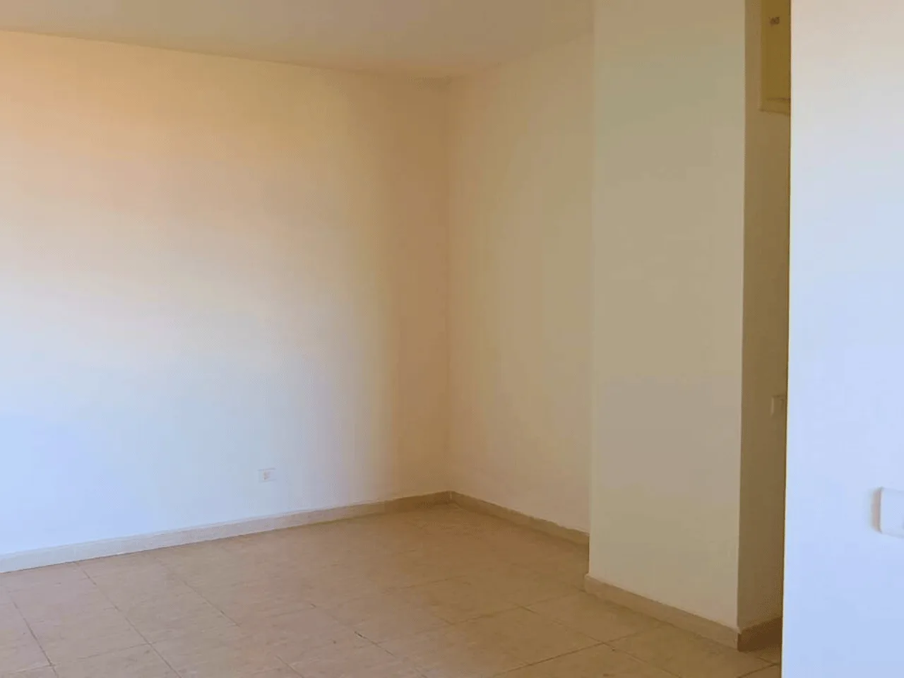 Apartment for Sale in Bouar — الصورة 7