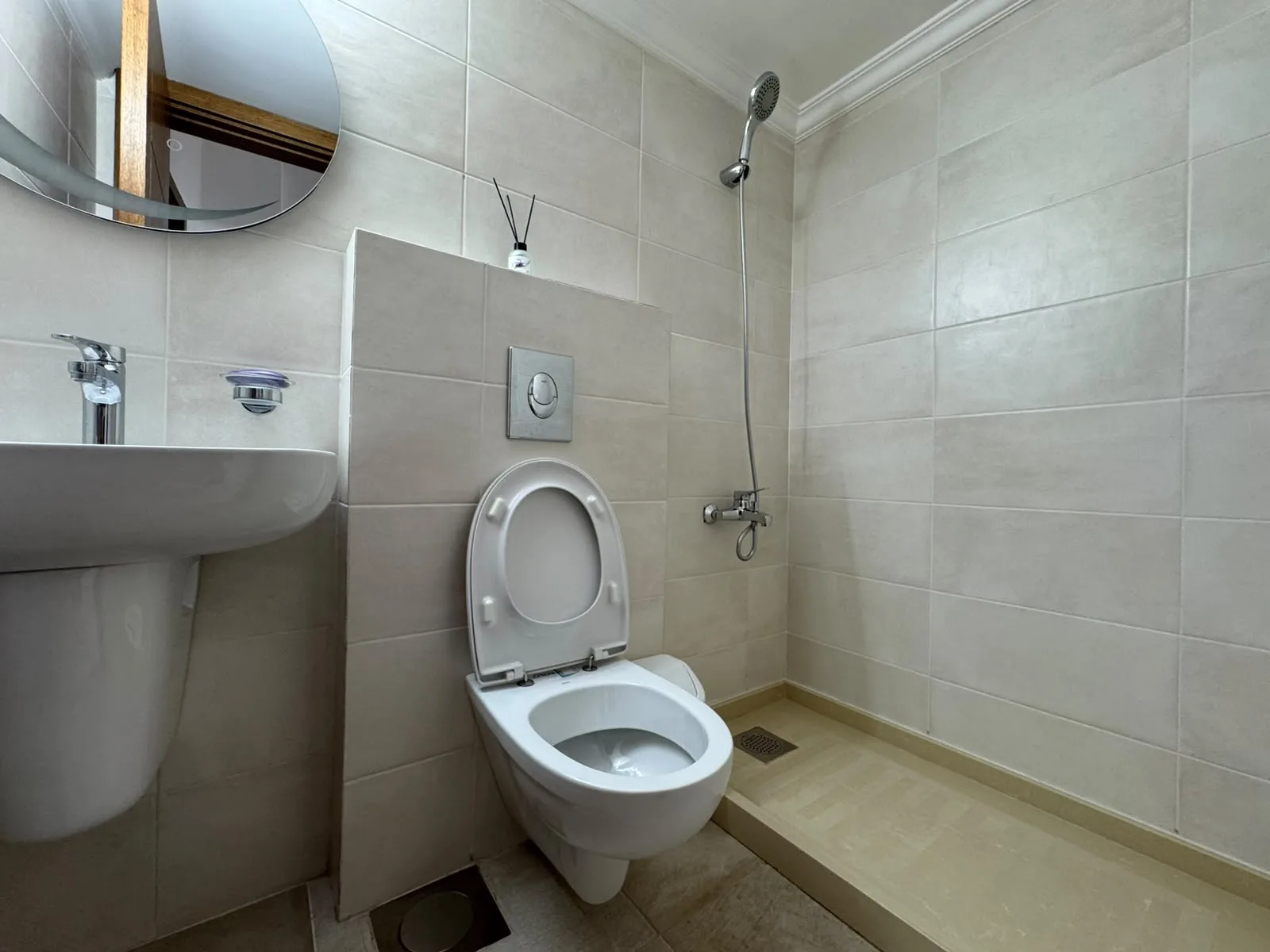 Apartment for Sale in Fanar — الصورة 10