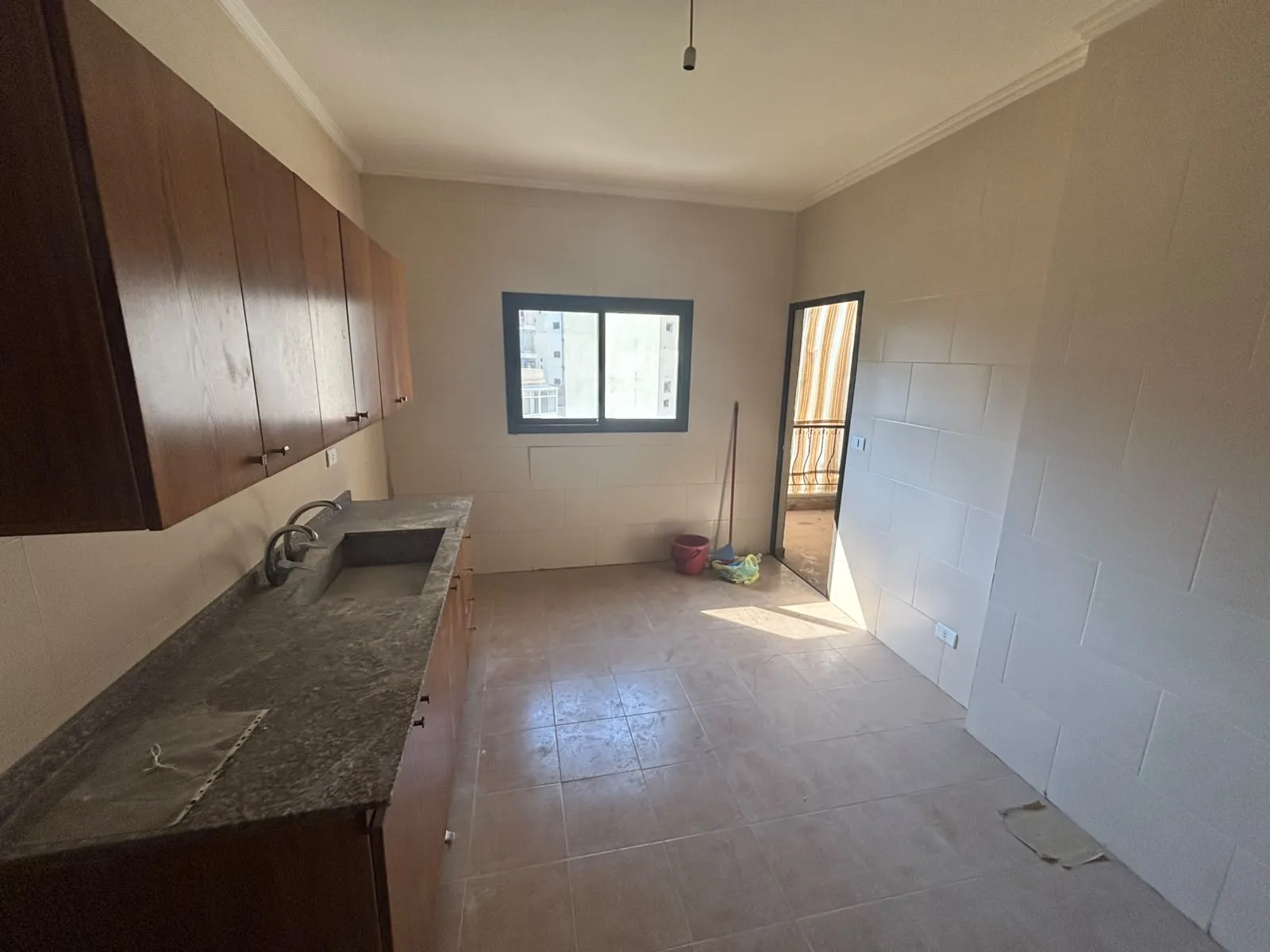 Apartment for Sale in Dekwaneh — الصورة 3