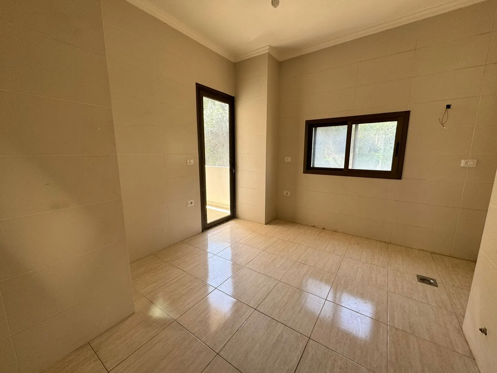 Apartment for Sale in Louaize, Lebanon — الصورة 2
