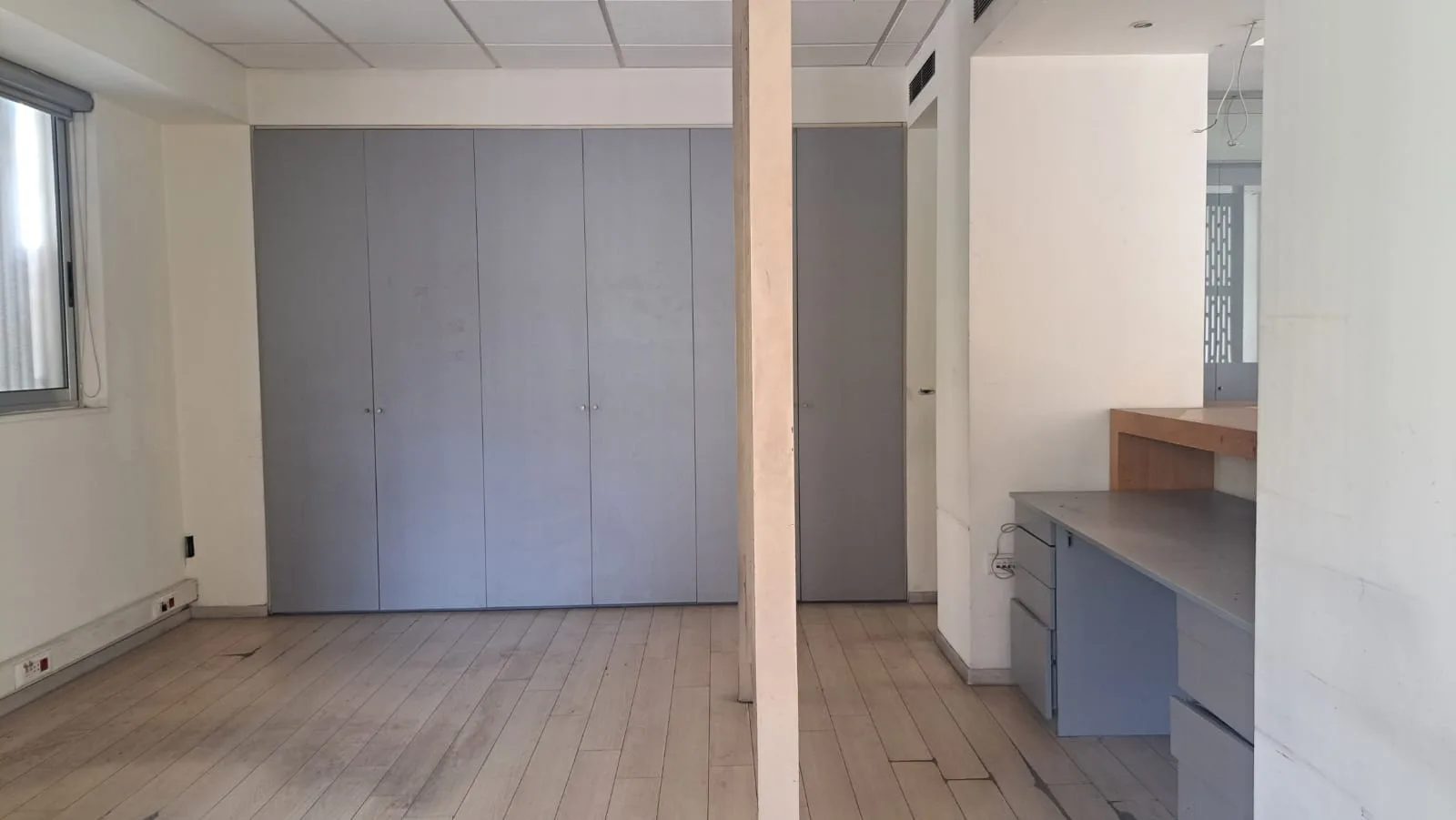 Shop for rent in Hamra, Beirut, Lebanon — الصورة 5