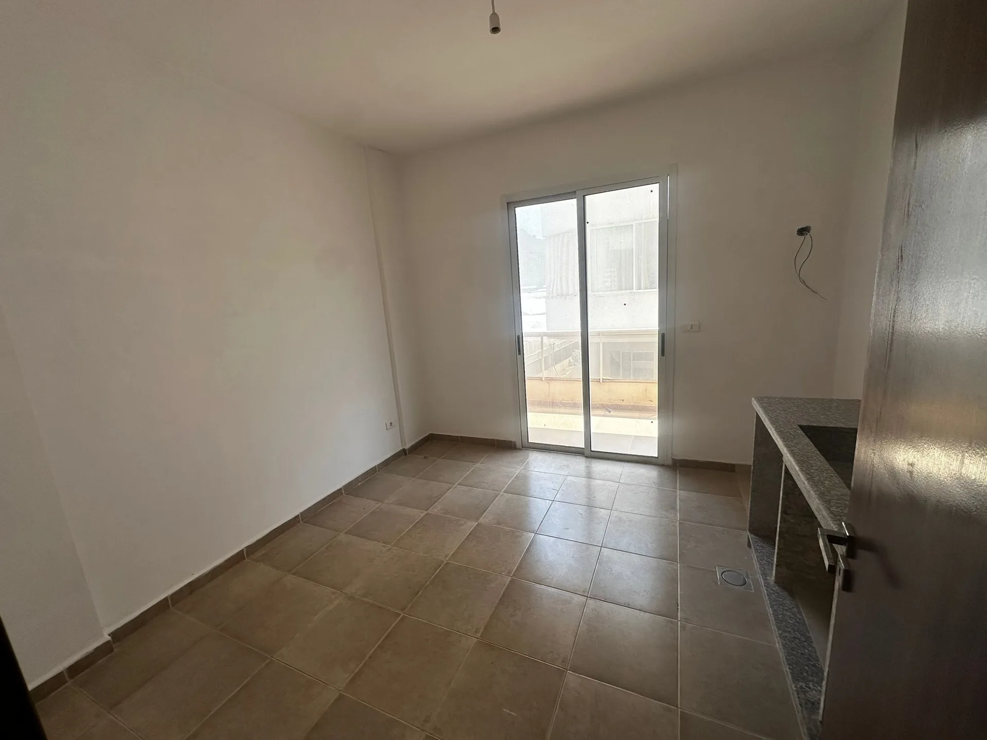 Apartment for Sale in Batroun, Lebanon — الصورة 4