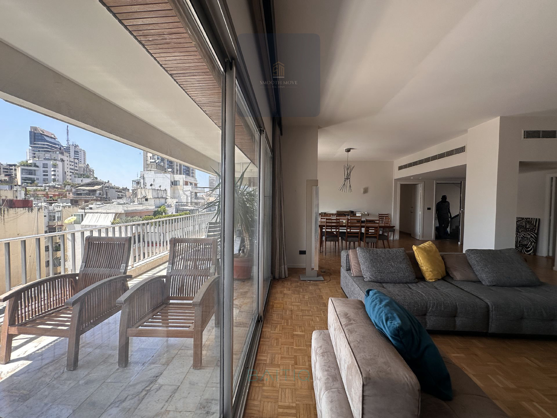 Parisian-style apartment for sale in Achrafieh — الصورة 6