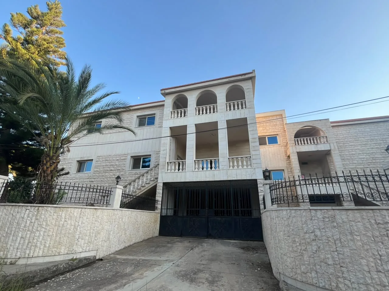 Villa for Sale in Koura — الصورة 3