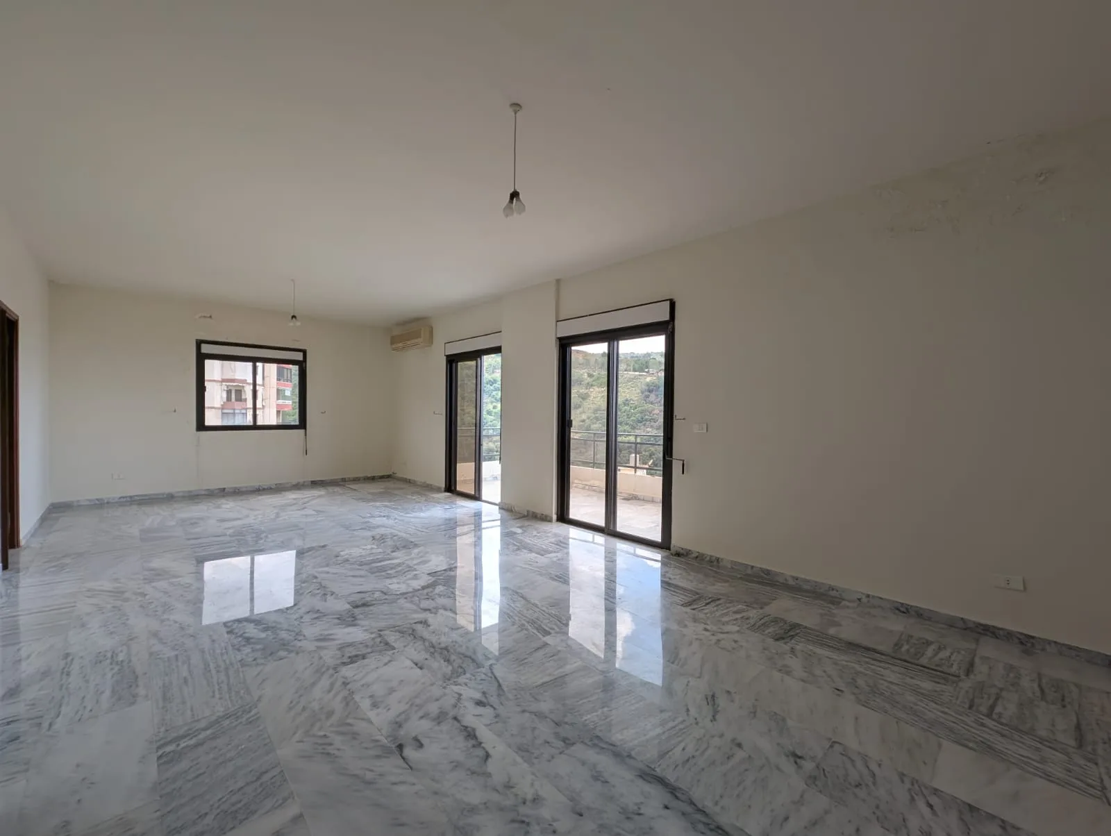 Apartment for Sale in Bsaba — الصورة 4